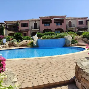 https://residence-cala-moresca-15.in-sardinia.net